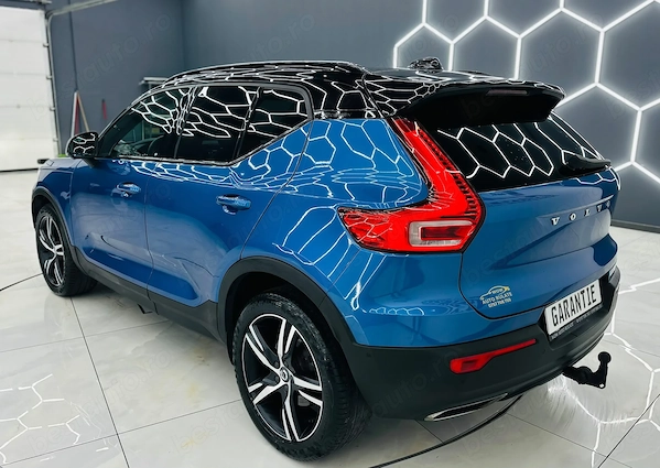 VOLVO XC40 2019 — imagine 3