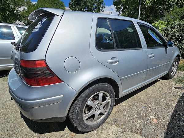 VOLKSWAGEN Golf 2002 — imagine 4