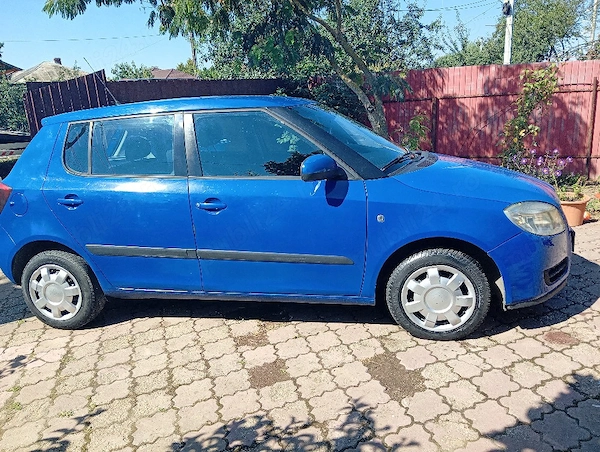 SKODA Fabia 2009 — imagine 3
