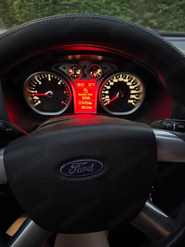 FORD Focus 2010 — imagine 4