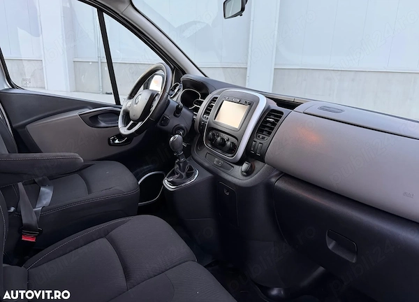 RENAULT Trafic 2015 — imagine 5