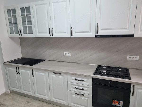 Inchiriez ap 3 camere zona piata moldovei total renovat — fotografia 1