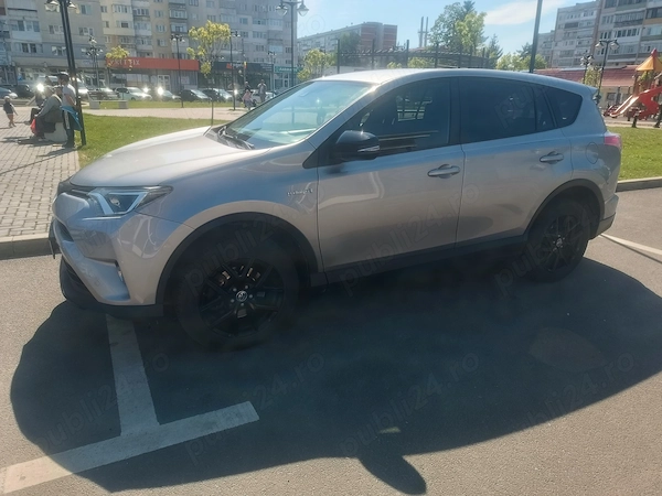 TOYOTA RAV4 2017 — imagine 3