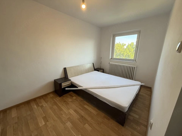 Apartament renovat, 2 camere, 43 mp utili, etaj 4/5 - Girocului — fotografia 2