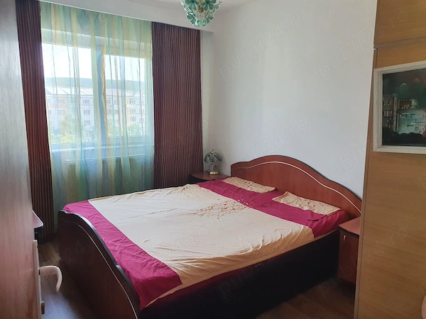 Proprietar, Ofer spre inchiriere Apartament 3 camere mobilat si utilat Mioveni — fotografia 3