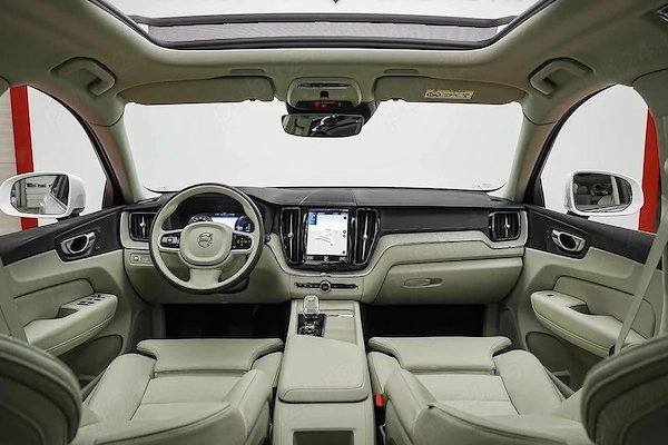 VOLVO XC60 2021 — imagine 3