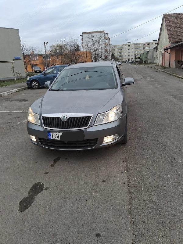 SKODA Octavia 2012 — imagine 4