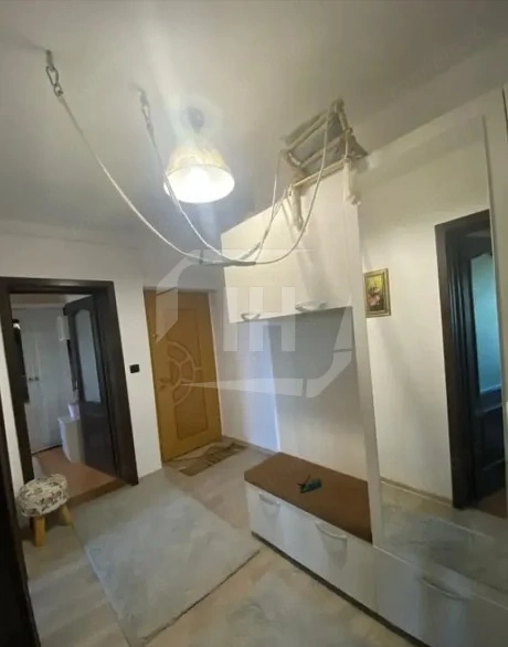Apartament 2 camere, decomandat, intermediar, garaj, Frunzisului — fotografia 3