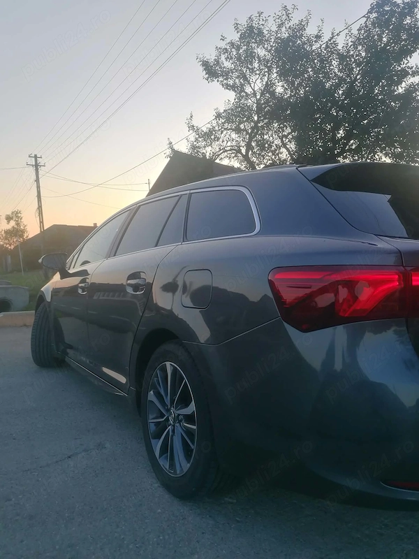 TOYOTA Avensis 2015 — imagine 4