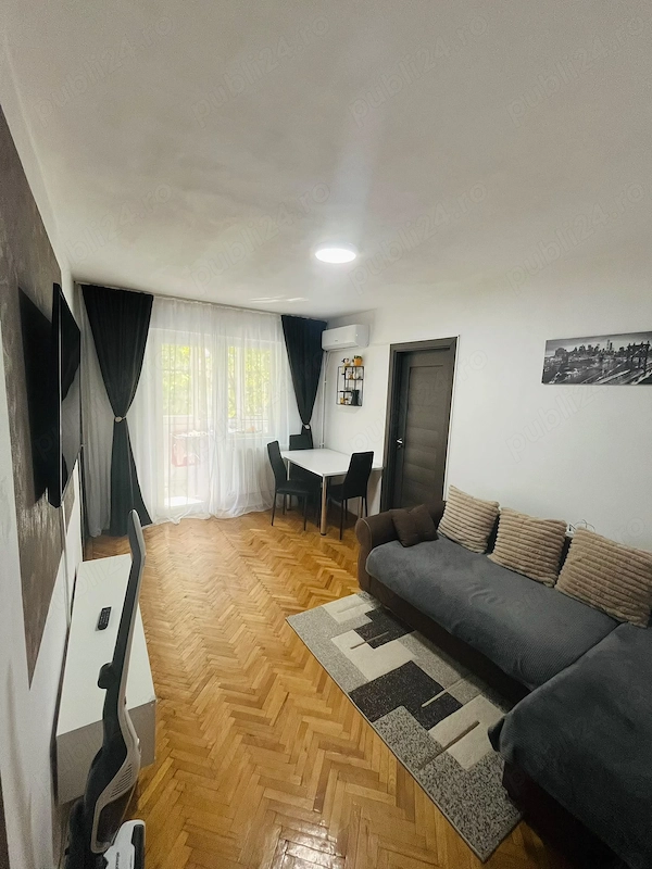 Apartament 3 camere zona Dacia — fotografia 1