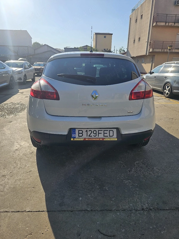 RENAULT Megane 2015 — imagine 2