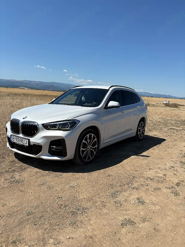BMW iX1 2021 — imagine 4