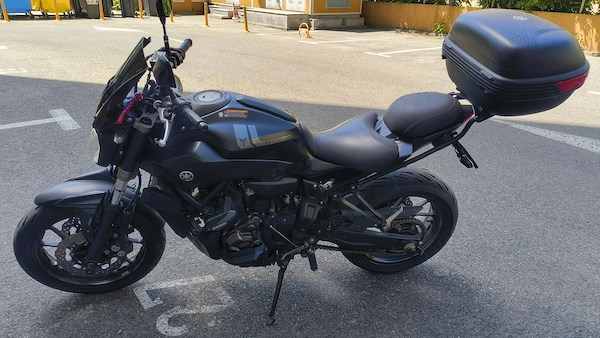 Vand Yamaha MT07 2017 accesorizată full