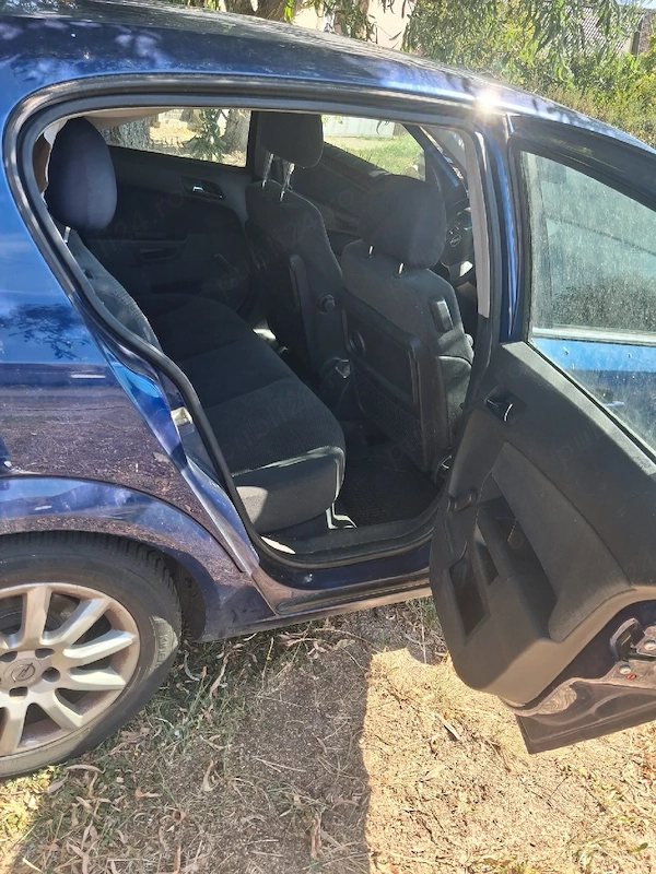 OPEL Astra 2004 — imagine 5
