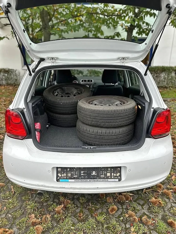 VOLKSWAGEN Polo 2012 — imagine 3