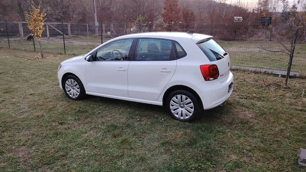 VOLKSWAGEN Polo 2012 — imagine 2