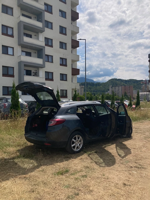 RENAULT Megane 2010 — imagine 5