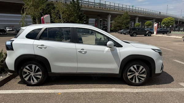 SUZUKI S-Cross 2023 — imagine 8