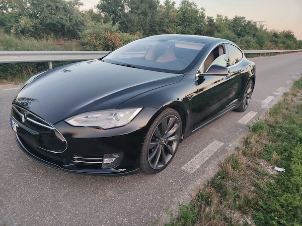 TESLA Model S 2014 — imagine 4