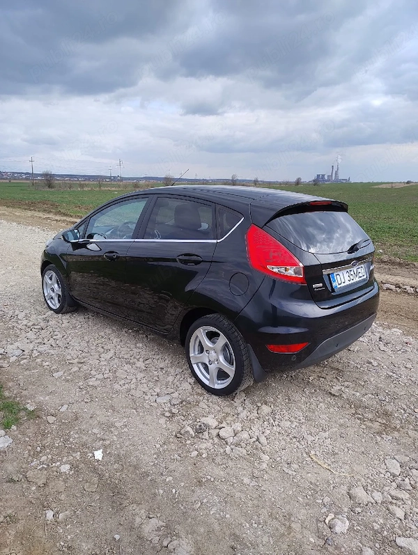 FORD Fiesta 2010 — imagine 5