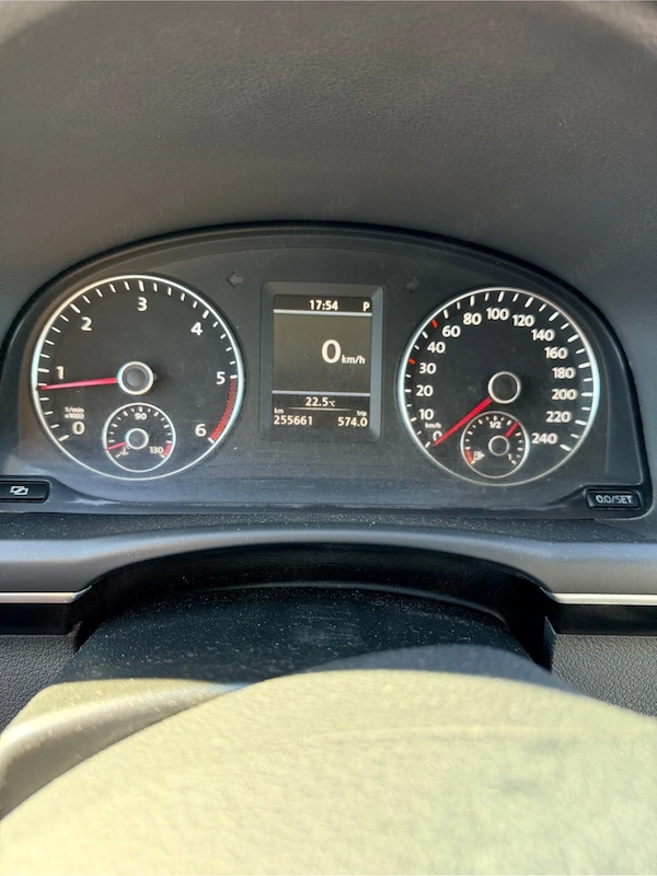 VOLKSWAGEN Touran 2011 — imagine 6