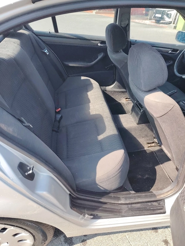 BMW 2 Series 2003 — imagine 6