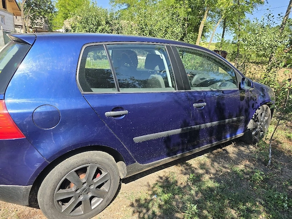 VOLKSWAGEN Golf 2004 — imagine 3