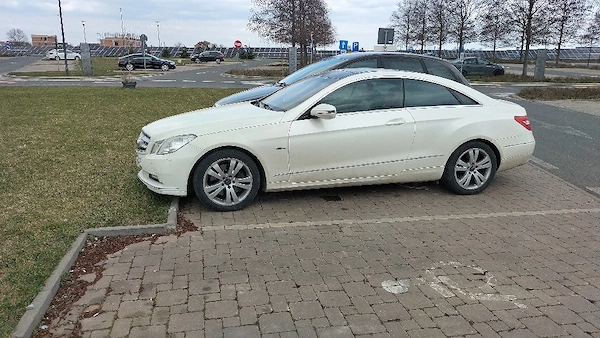 MERCEDES-BENZ E-Class 2010 — imagine 2