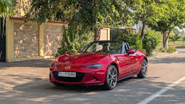 MAZDA MX-5