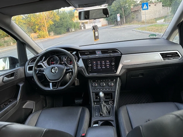 VOLKSWAGEN Touran 2020 — imagine 5