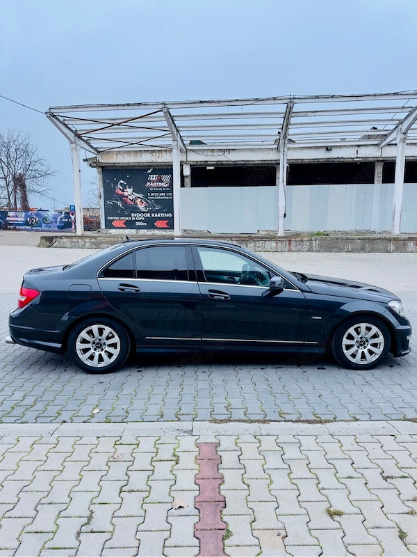 MERCEDES-BENZ C-Class 2012 — imagine 7