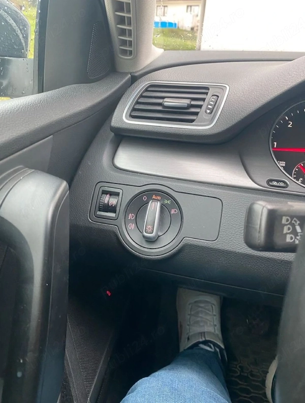 VOLKSWAGEN Passat 2012 — imagine 4