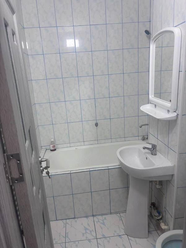 Vanzare Apartament cu doua camere cf.2., Viziru 3, et. 3 din 10 Zona etajul 3 nemobilat, cadastru — fotografia 2