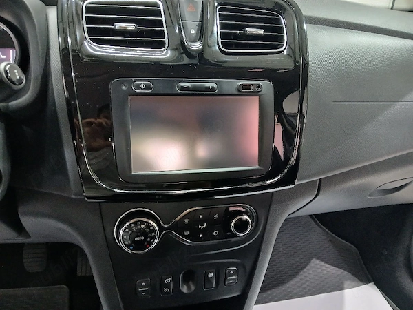 DACIA Logan 2015 — imagine 3