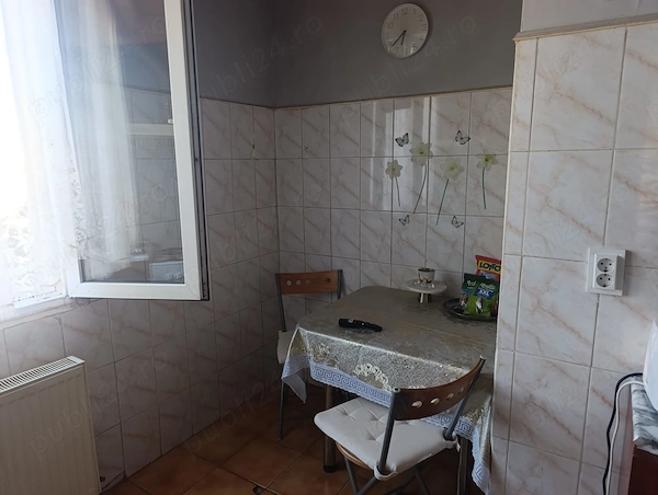 Proprietar Vand ap.3 camere Titan-Sălăjan — fotografia 1