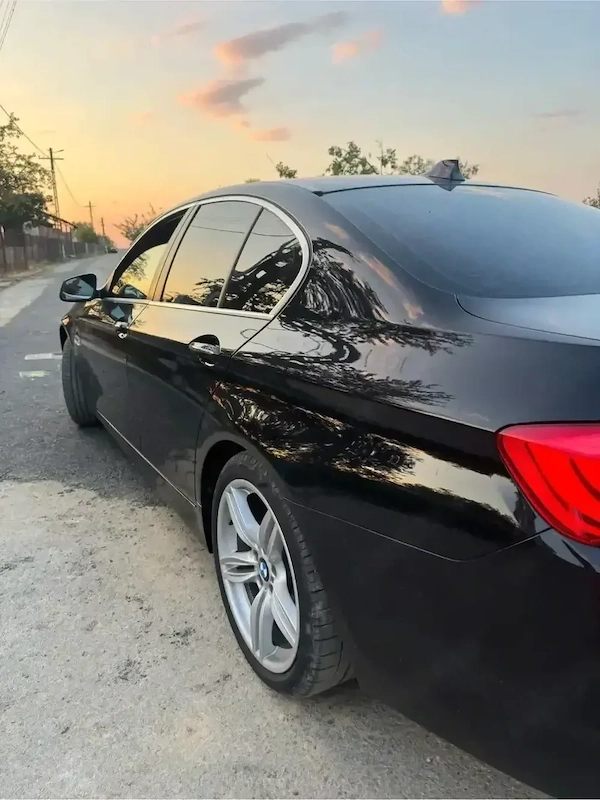 BMW 5 Series 2011 — imagine 3