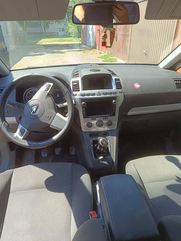 OPEL Zafira 2011 — imagine 2