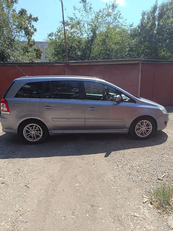 OPEL Zafira 2011 — imagine 9