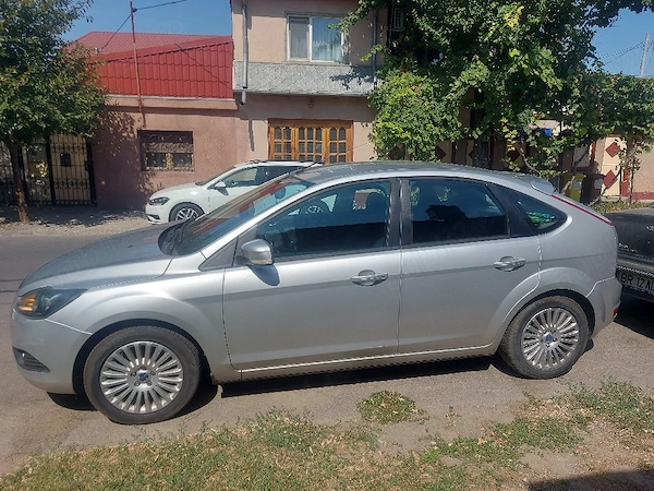 FORD Focus 2010 — imagine 3