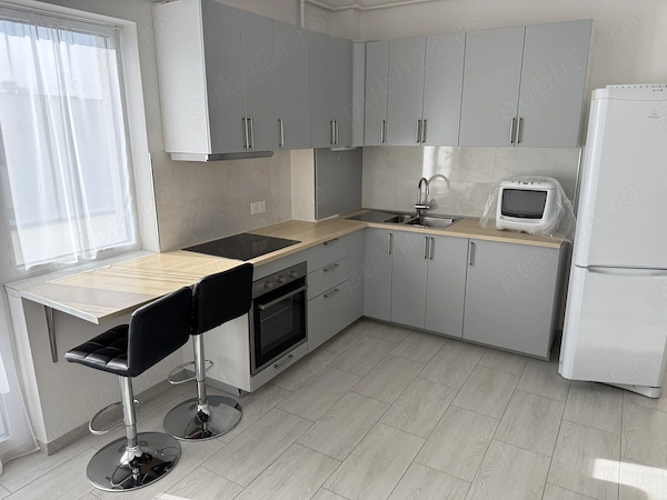 Str.L mîitei Apartament 3 camere de Închiriat — fotografia 1