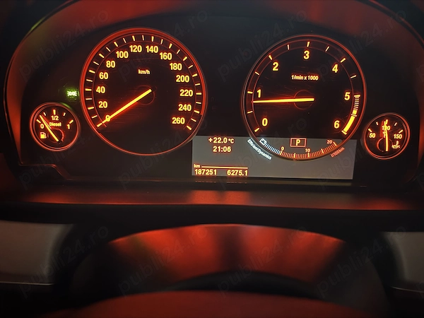 BMW 5 Series 2012 — imagine 8