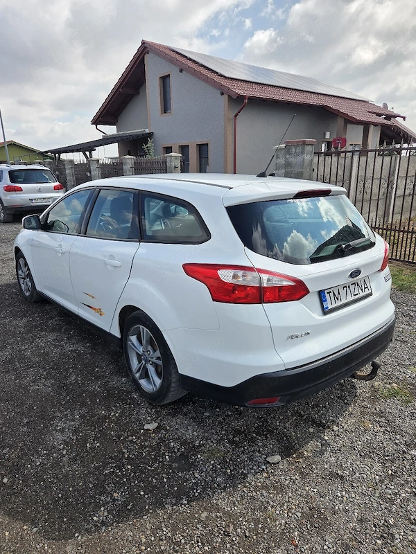 FORD Focus 2014 — imagine 3