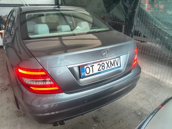 MERCEDES-BENZ C-Class 2011 — imagine 4