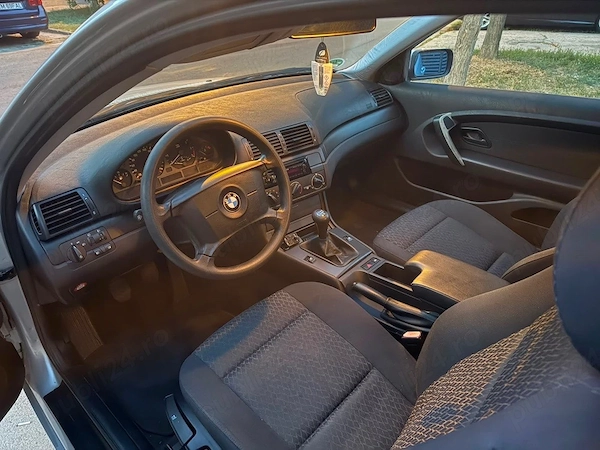 BMW 3 Series 2004 — imagine 4