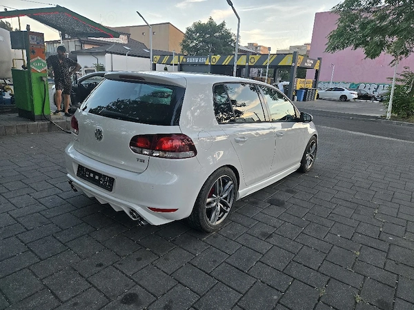 VOLKSWAGEN Golf 2010 — imagine 5