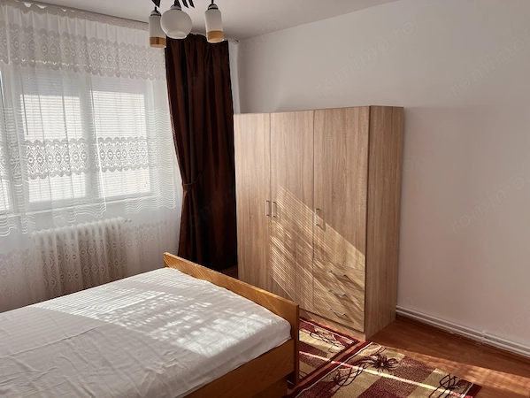 ap 3 camere et 4 lift V. Aaron str Negoveanu — fotografia 1