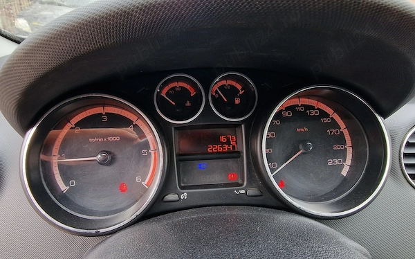 PEUGEOT 308 2013 — imagine 8