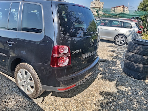 VOLKSWAGEN Touran 2009 — imagine 4