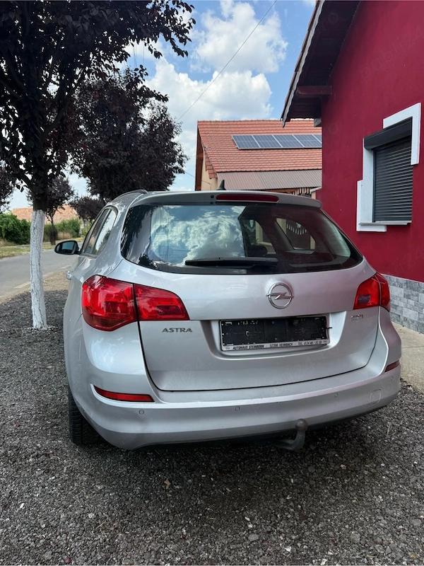 OPEL Astra 2012 — imagine 10