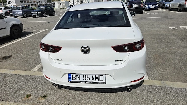 MAZDA 3 2022 — imagine 5